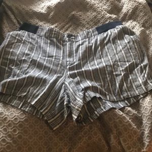 NWT linen shorts